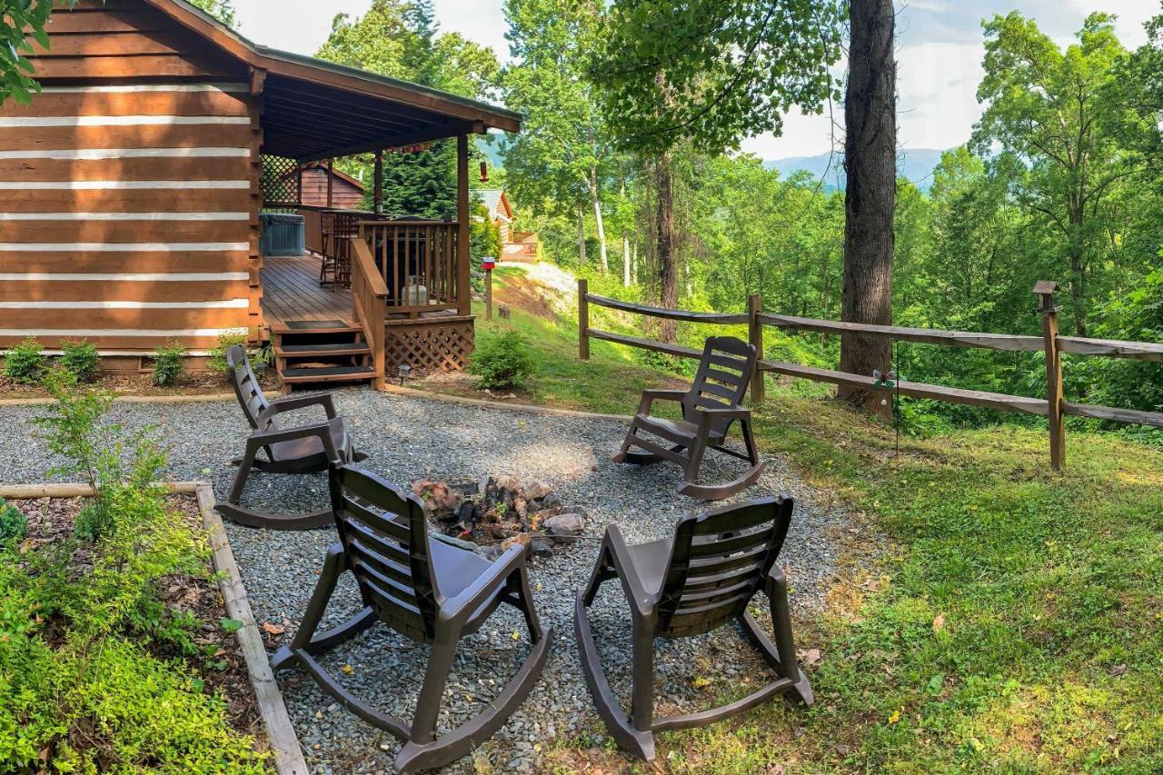 Cozy Cabin With Hot Tub And Smoky Mountain Views! Villa Bryson City Exterior foto